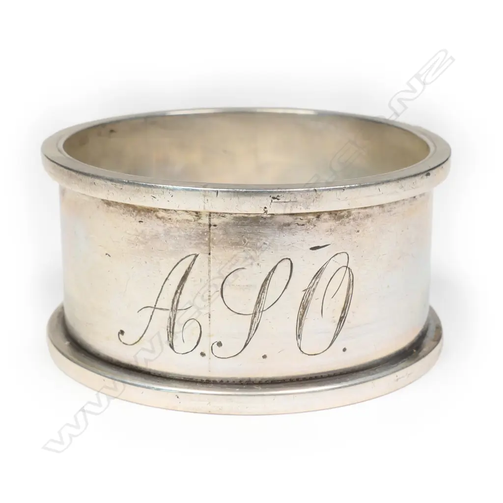 Adolph Kohn (Auckland) silver napkin ring, Image 1++
